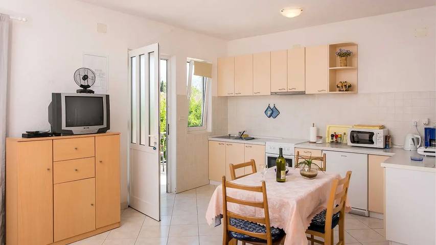 Gîte pour 4 personnes, avec terrasse à Cavtat - 4