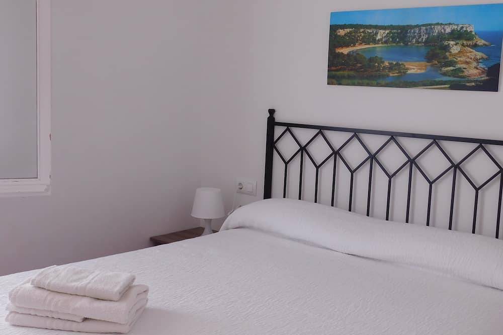 Can Pons apartment, 50 meters from the beach in Cala Galdana, Ferreries