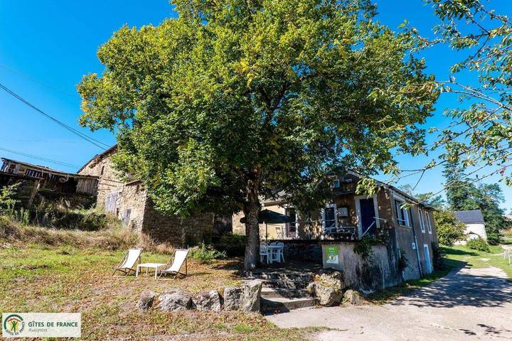 Location de vacances pour 4 personnes, avec jardin et terrasse à Broquiès - 2