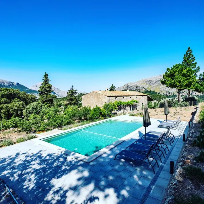 Apartamento de vacaciones para 4 personas, con jardín además de vistas y piscina - 1