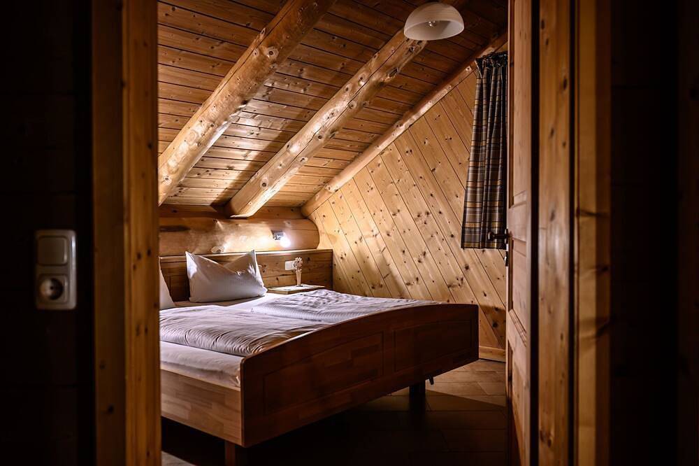 Ganze Wohnung, Naturstammhaus Morgensonne - Heumanns Blockhäuser am Wald in Pottenstein, Frankenalb