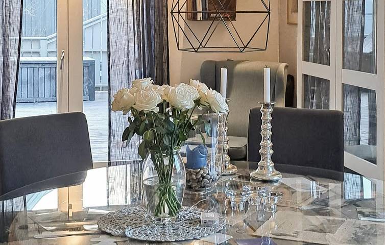 Ganze Ferienwohnung, Ferienwohnung für 6 Personen mit Terrasse in Fredrikstad