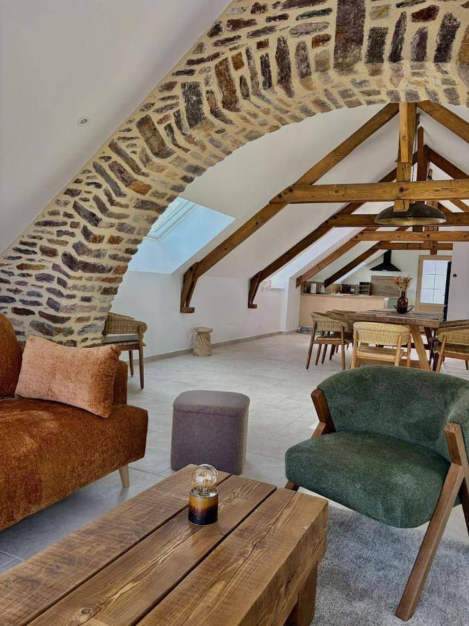 Location de vacances pour 8 personnes, avec jardin ainsi que balcon et vue à Mauron