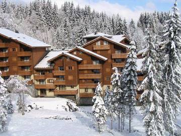 Gîte pour 10 personnes, avec balcon à Morillon