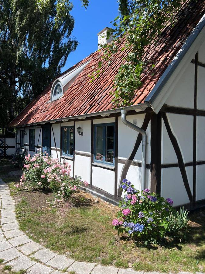 Ferienhaus für 7 Personen, mit Whirlpool und Terrasse sowie Garten und Pool in Sjöbo und Umgebung - 2