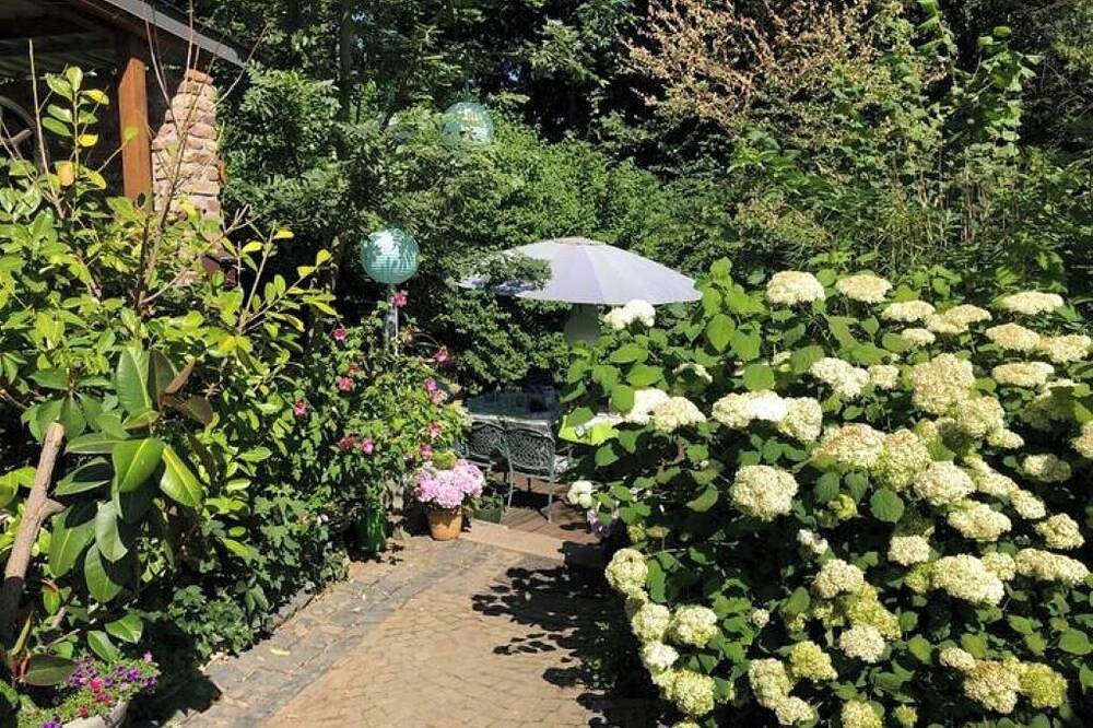 Ganze Wohnung, Gemütliche Wohnung auf Reiterhof Wasserburg Anstel in Rommerskirchen, Rhein-Kreis Neuss