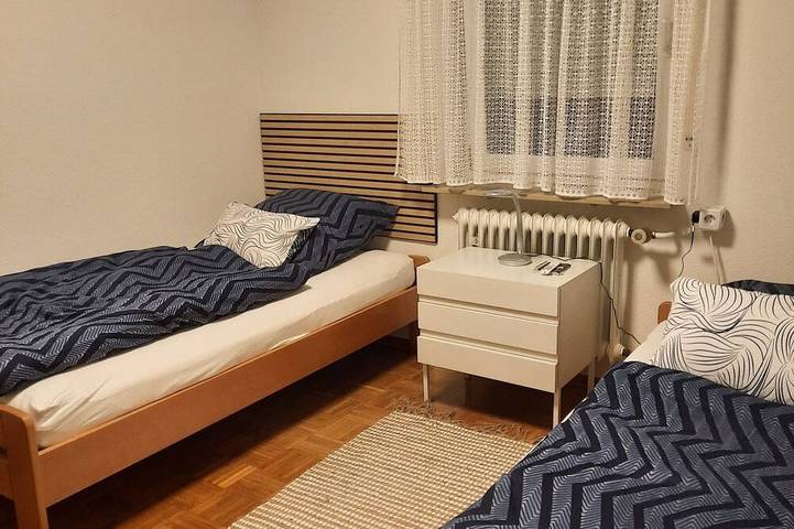 Ganze Wohnung, Ferienwohnung am Weinberg, nahe Tripsdrill  Garten,  ausgestattete Küche, WLAN in Ilsfeld, Landkreis Heilbronn