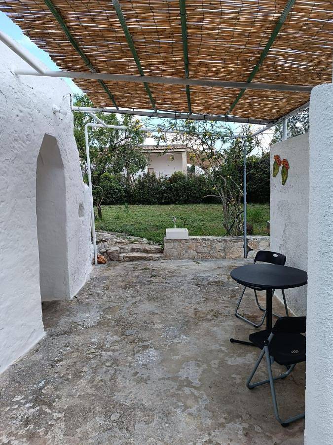 Casa vacanza per 2 persone, con Terrazza e Giardino a Villa Castelli