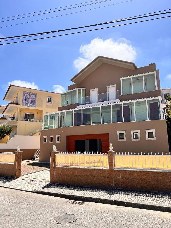 Casa rural para 8 personas, con vistas además de piscina y jardín en Nazaré