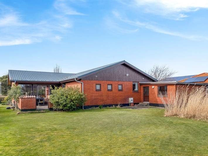 Feriehus for 6 personer, med terrasse, dyr tillatt i Skagen