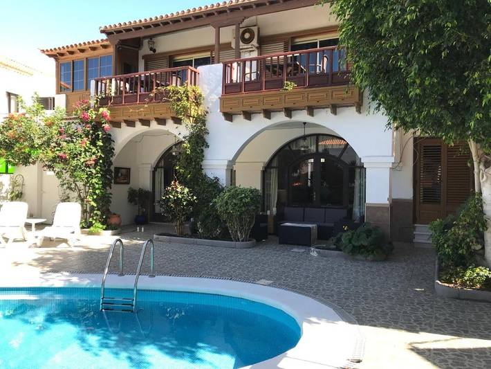 Maison d’hôte pour 2 personnes, avec Terrasse ainsi que Jardin et Piscine