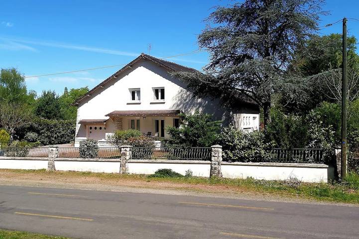 Chambre d’hôte pour 8 personnes, avec Jardin