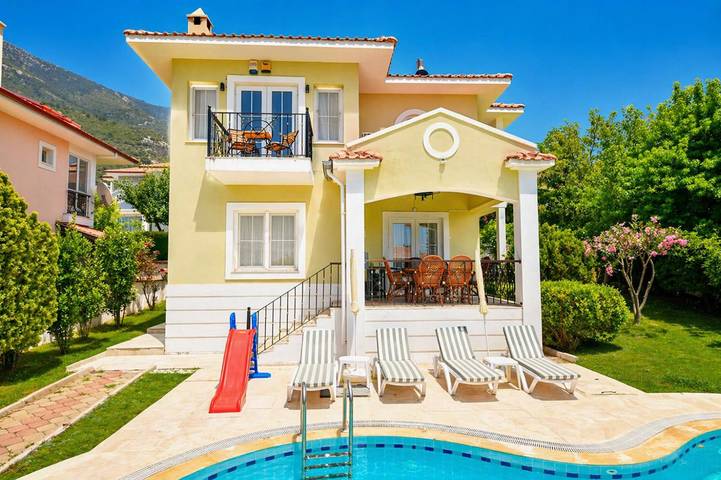 Villa für 6 Personen, mit Garten und Terrasse - 1