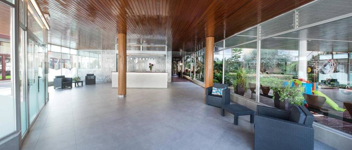 Gîte pour 2 personnes, avec piscine et bassin pour enfant ainsi que jardin et vue dans Platja de Calafell - 2