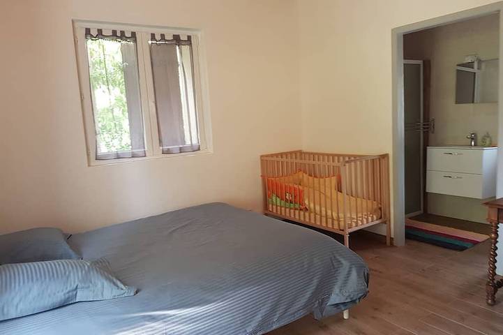 Location de vacances pour 6 personnes, avec jardin à Jau-Dignac-et-Loirac - 4