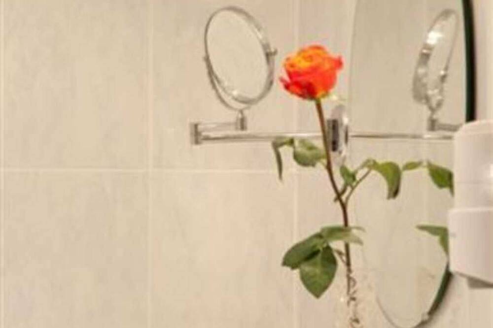Entire apartment, Apartment I Padova - Guesthouse Zibert in Rottach-Egern, Bavarian Alps