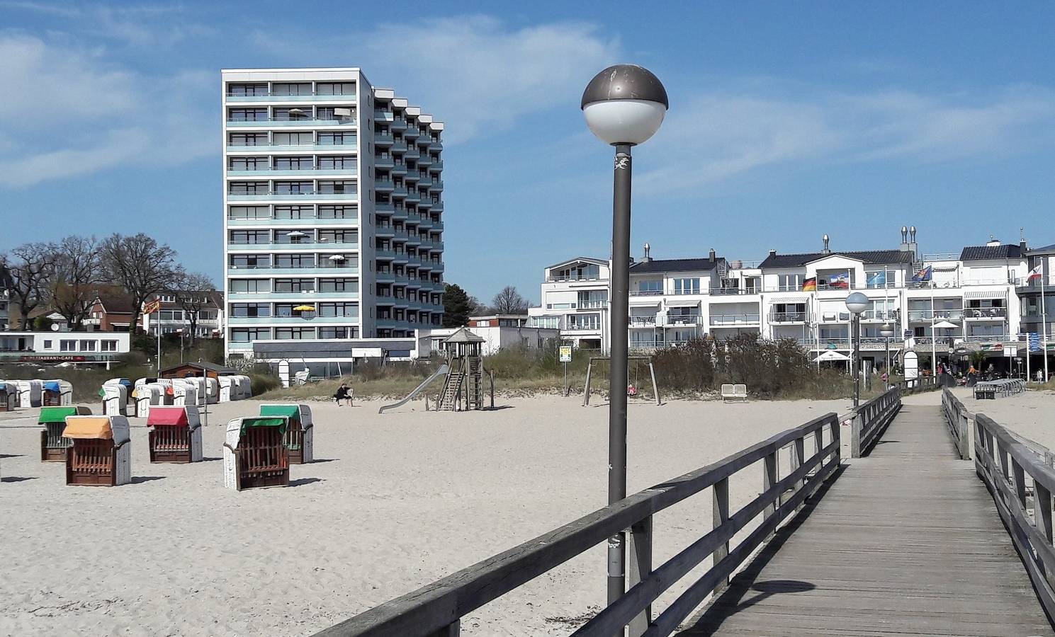 Ganze Ferienwohnung, Fewo Muschelgetuschel im Prinz Hamlet - direkte Strandlage in Südstrand Pelzerhaken, Ostholstein