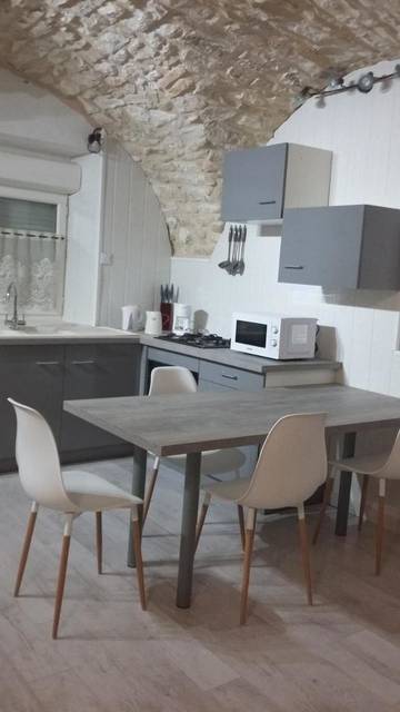 Gîte pour 4 personnes, avec vue à Lagorce