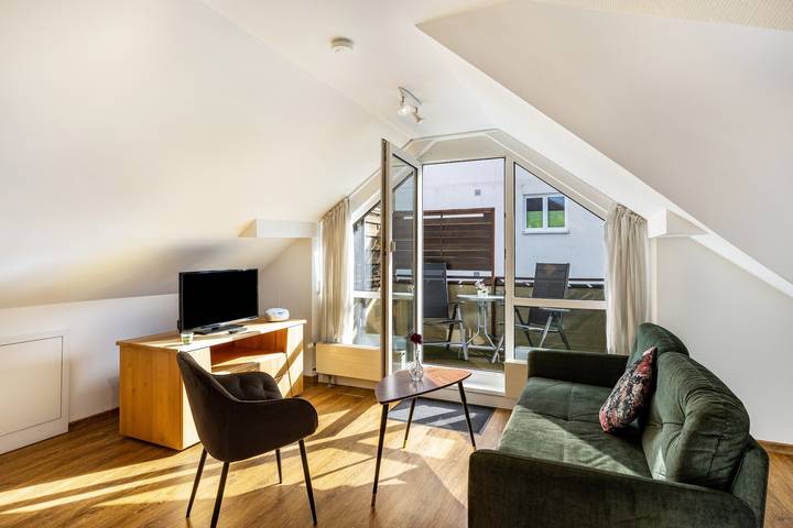 Ferienwohnung für 2 Personen, mit Balkon und Garten in Bad Urach - 2