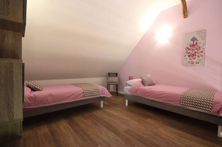 Gîte pour 6 personnes, avec jacuzzi ainsi que jardin et terrasse à Saint-Loup-Géanges - 3