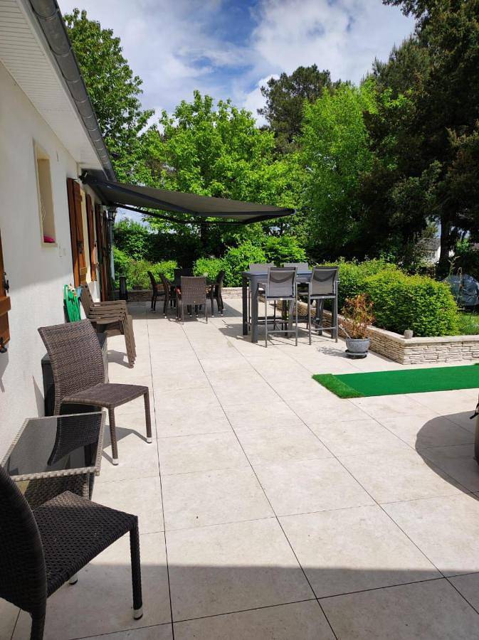 Chambre d’hôte pour 8 personnes, avec jardin et piscine, animaux acceptés - 1