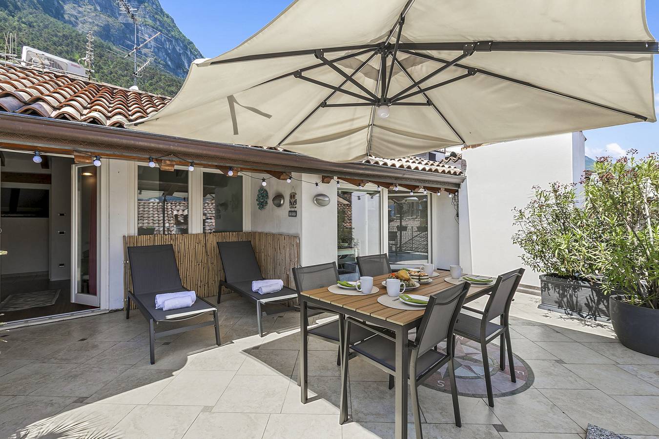 Ganze Wohnung, Gemütliche Wohnung am Gardasee - Parkplatz, WiFi, Terrasse in Riva del Garda, Gardasee-Berge