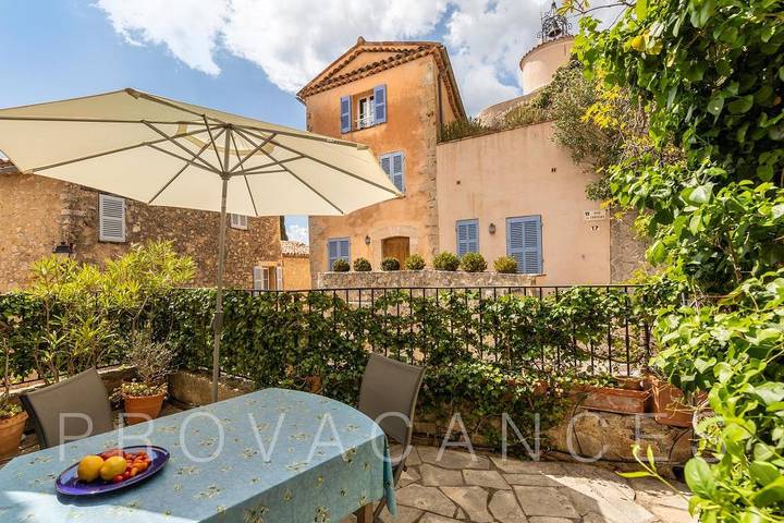 Villa pour 6 personnes, avec balcon/terrasse à Fayence