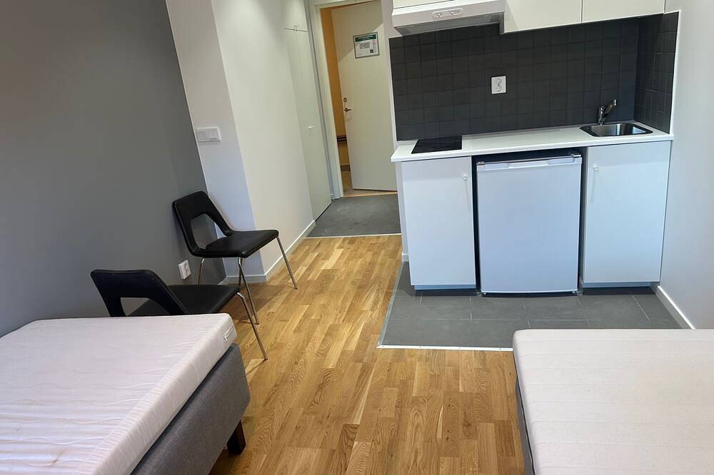 Ganze Wohnung, Cozy Studio with 3 beds in Sollentuna, Stockholm in Sollentuna kommun, Schwedische Ostsee