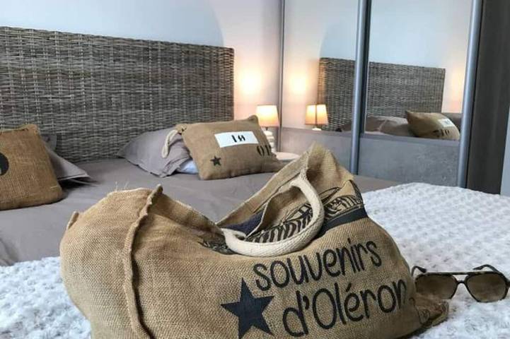 Location de vacances pour 4 personnes, avec jardin, animaux acceptés dans Plage des Sables-Vignier - 2