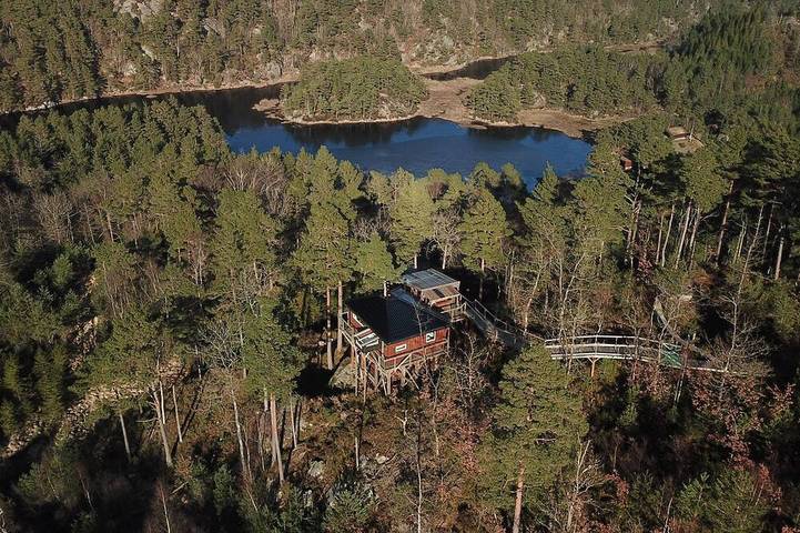 Treetop cabin south of Norway,  a nice and cozy getaway in Mandal