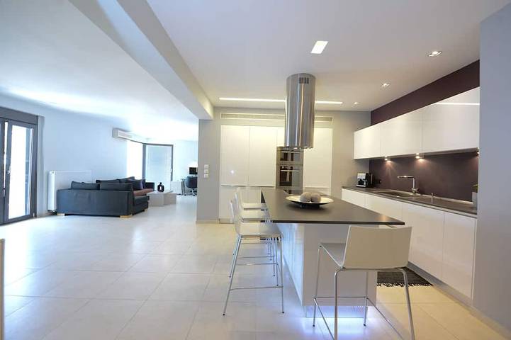 Ferienwohnung für 7 Personen, mit Balkon in Heraklion