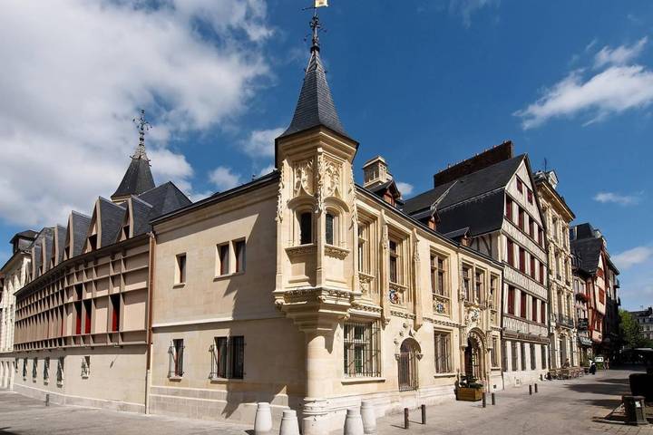 Hôtel pour 2 personnes, avec Jacuzzi et Terrasse ainsi que Piscine et Sauna
