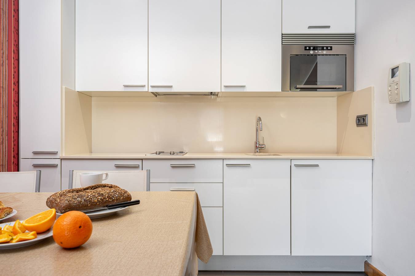Ganze Wohnung, Ferienwohnung '4ºa Apart Ático 2 Adultos 2 Niños' mit Wlan in Cangas de Onís, Provincia de Asturias