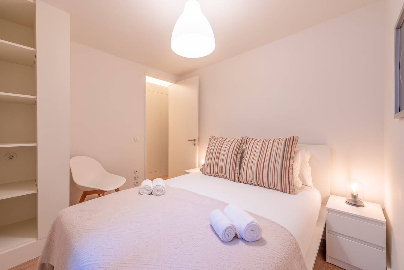 Ganze Wohnung, Ferienwohnung für 3 Personen mit Terrasse in Lissabon, Costa de Lisboa