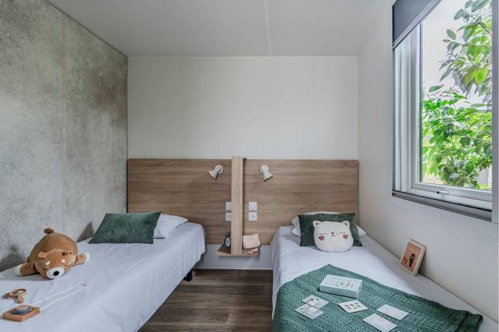 Mobil home pour 4 personnes, avec terrasse ainsi que jardin et piscine, adapté aux familles à Portiragnes - 3