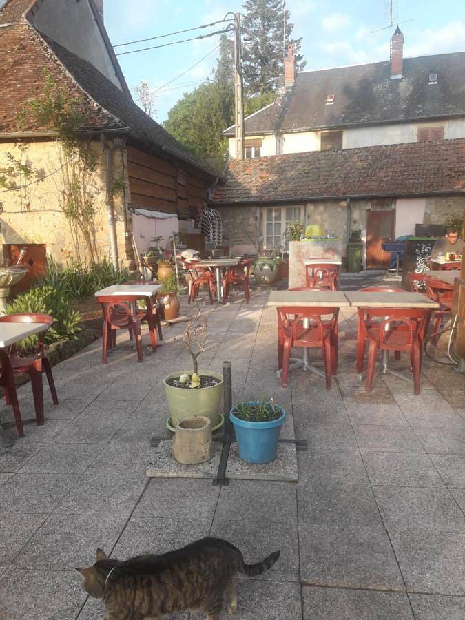 Auberge Du Bon Coin in Moulins-Engilbert, Parc naturel régional du Morvan