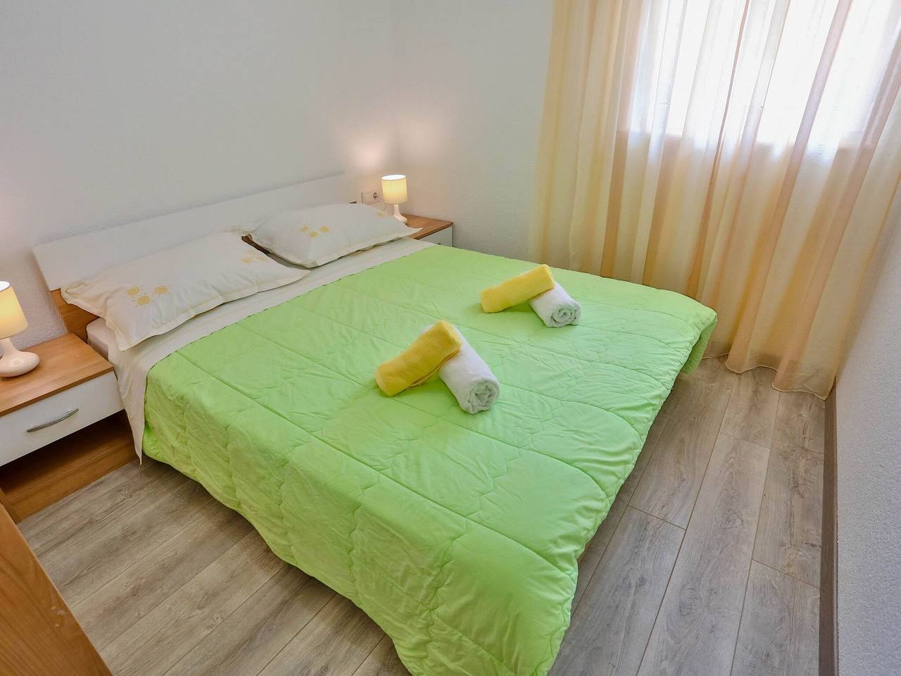 Ganze Wohnung, Apartments Lenka - Two Bedroom Apartment with Garden Terrace A4 in Sutivan, Brac