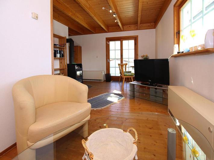 Ferienhaus für 5 Personen, mit Terrasse und Garten sowie Sauna in Tanne - 2