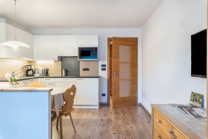 Entire apartment, Apartment 'Prapoz Typ B1' with Mountain View, Shared Garden & Wi-Fi in Ortisei, Dolomiti Superski