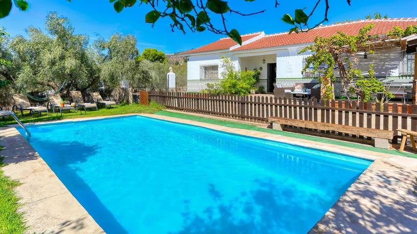 Casa rural para 6 personas, con balcón/terraza y piscina en Antequera - 2