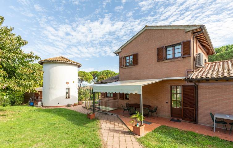 Apartamento vacacional entero, Moderno apartamento de vacaciones con garaje, piscina y jardín in Castiglione del Lago, Lago Trasimeno