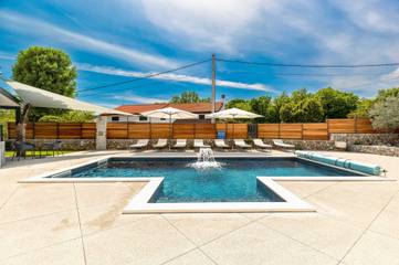 Villa für 12 Personen in Dobrinj, Krk, Bild 2