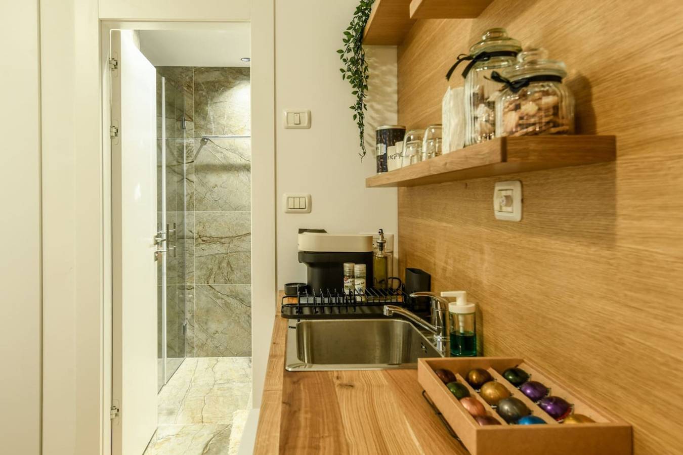 Ganze Wohnung, Stunning Modern Studio in Netanya from the beach in Netanja, Zentralbezirk (Israel)