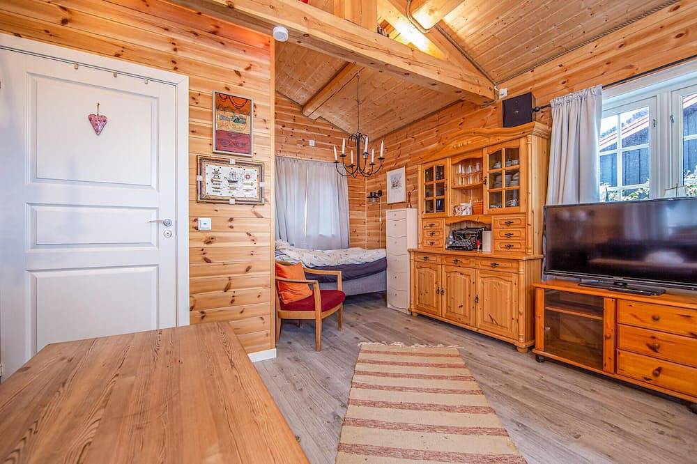 Schönes Haus mit 2 Schlafzimmern in øydegard in Tingvoll, Nördliches Fjordnorwegen