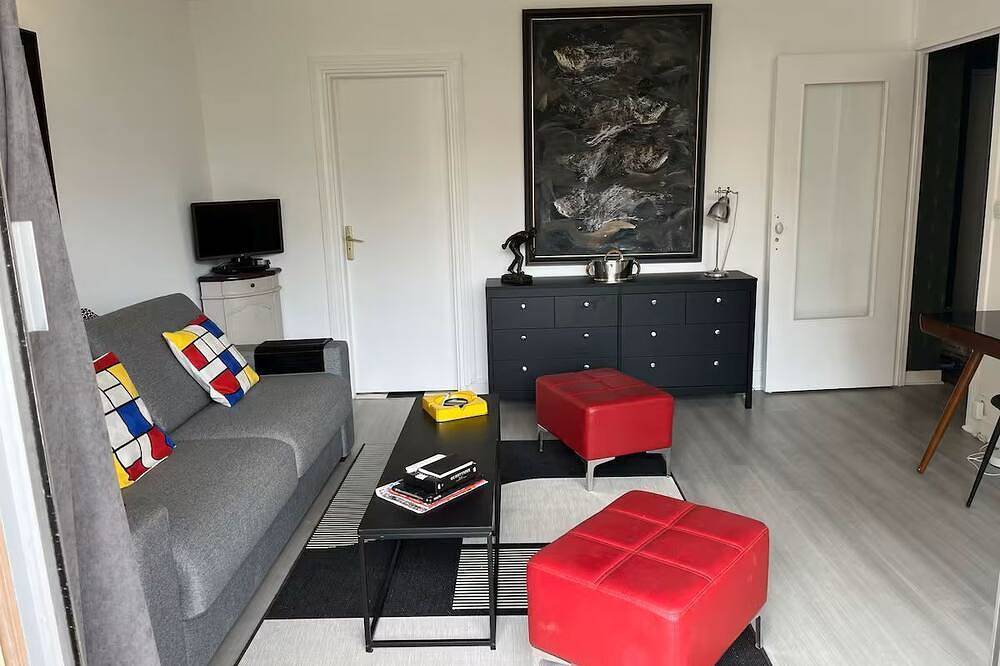 Appartement entier, Studio superbe in Puteaux, Hauts-de-Seine