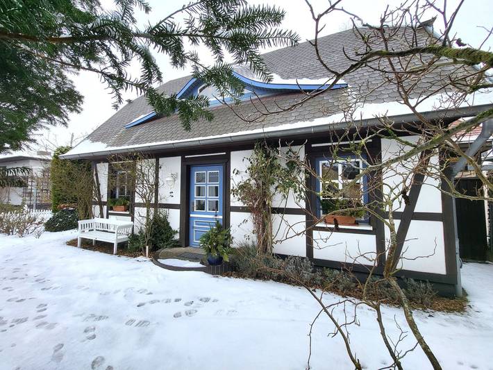 Ferienhaus für 2 Personen, mit Terrasse und Garten in Wustrow - 2