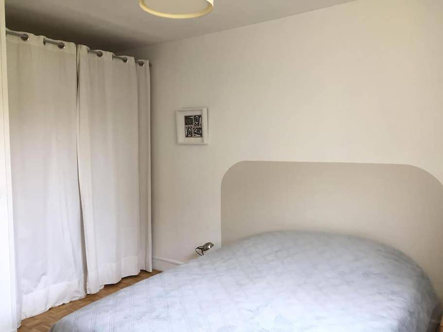 Appartement entier, Three-Bedroom Apartment in Le Kremlin-Bicêtre, Val-de-Marne
