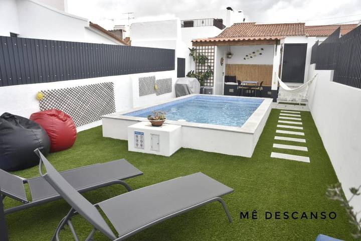 Casa de férias para 4 pessoas, com piscina e terraço e ainda vista em Arraiolos