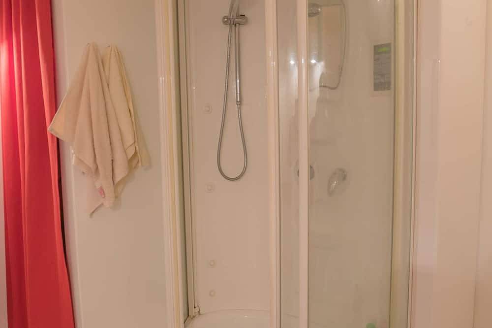 Entire apartment, Prestigious historic house with private garden, under the Lipari castle in Lipari