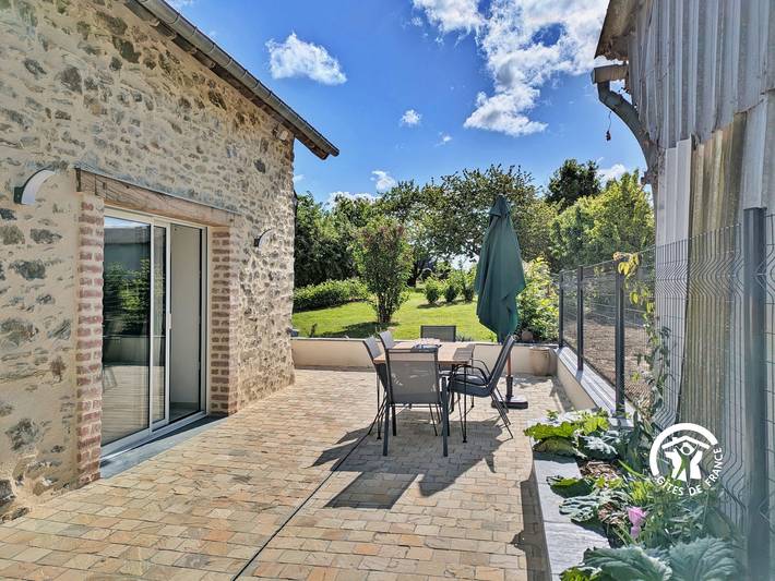 Gîte pour 6 personnes, avec terrasse dans Mayenne - 4